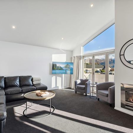 Alpine Retreat - 3 Bedroom ワナカ エクステリア 写真